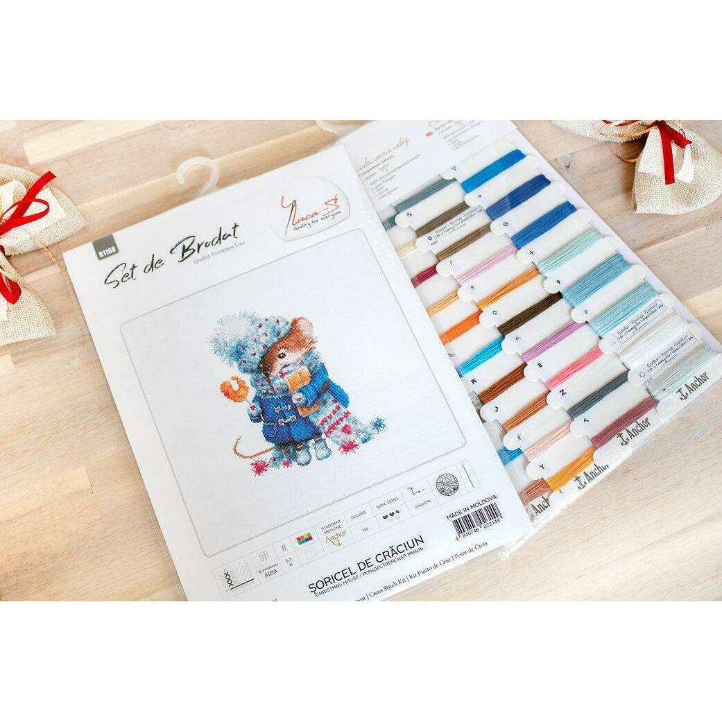 Christmas mouse B1168L Counted Cross-Stitch Kit