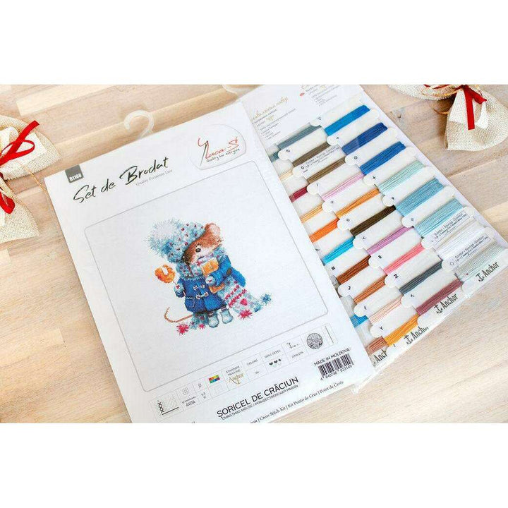 Christmas mouse B1168L Counted Cross-Stitch Kit