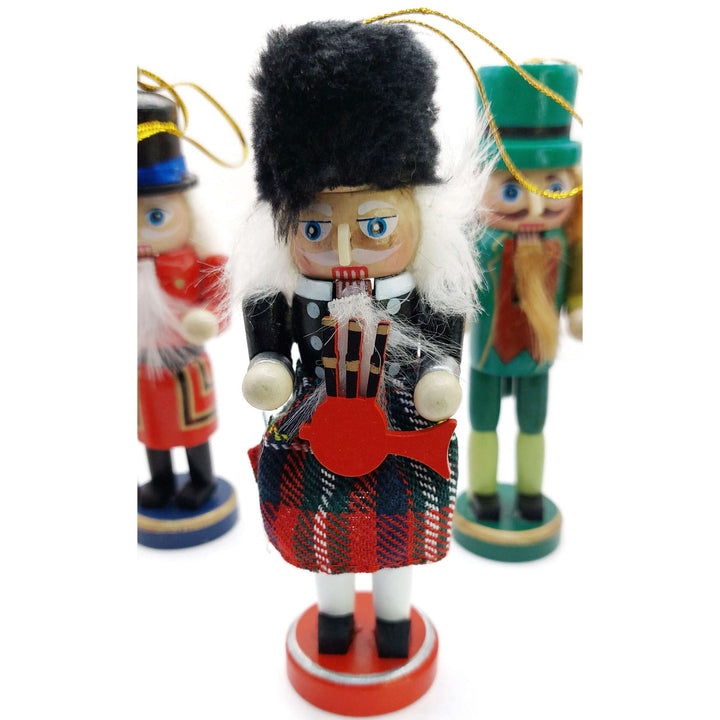Christmas Nutcracker Set. Wizardi Classic Wooden Festive Decoration F07M14-9-N01612