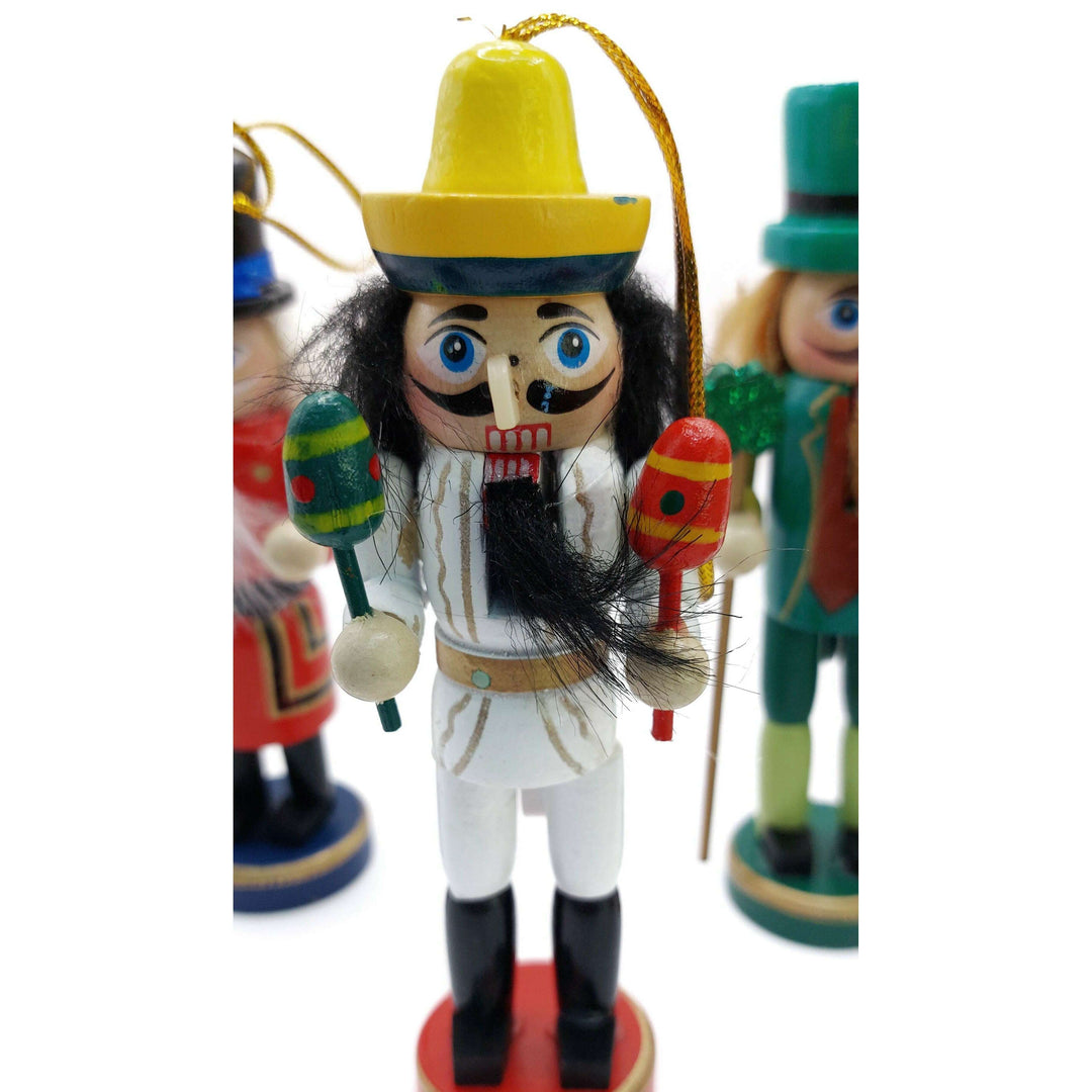 Christmas Nutcracker Set. Wizardi Classic Wooden Festive Decoration F07M14-9-N01612