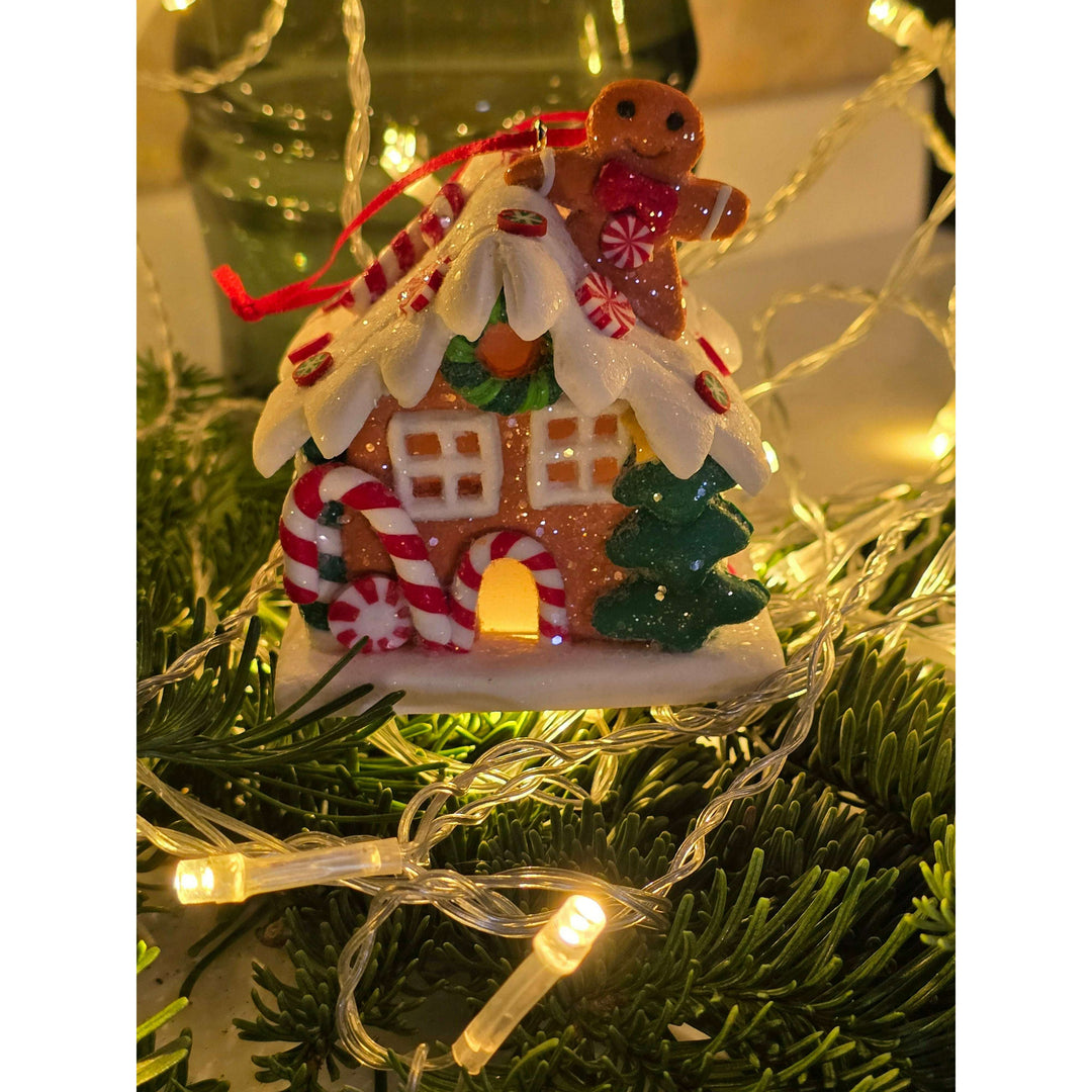 Christmas Ornament - Gingerbread Snow House with Gingerbread Man. Wizardi Festive Decoration F07-N2-18-EE403B