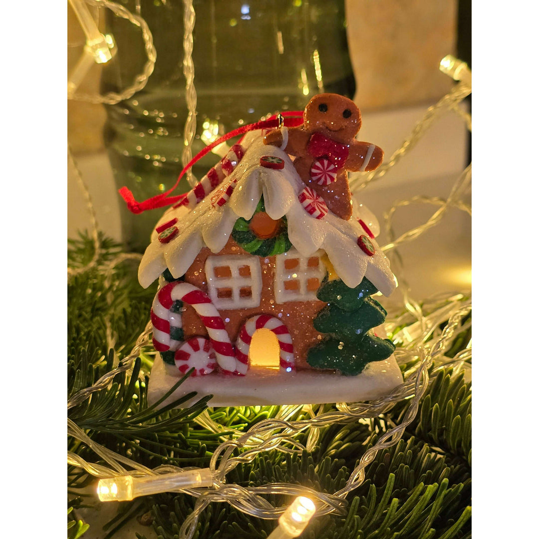 Christmas Ornament - Gingerbread Snow House with Gingerbread Man. Wizardi Festive Decoration F07-N2-18-EE403B