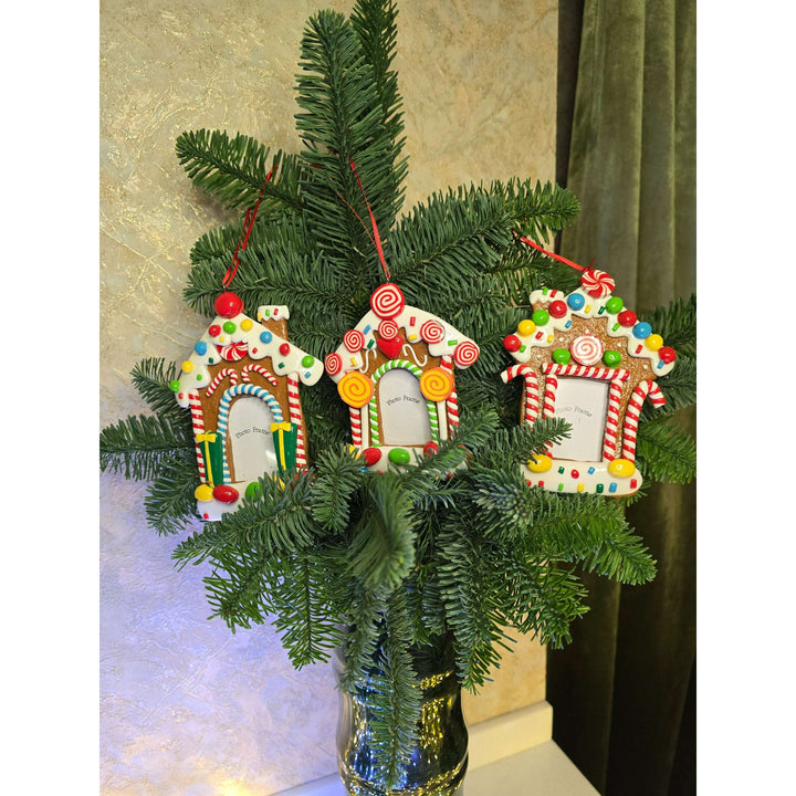 Christmas Ornament - Glossy Gingerbread Gingerbread House Frame. Wizardi Festive Decoration F07-N2-8-SEE200C