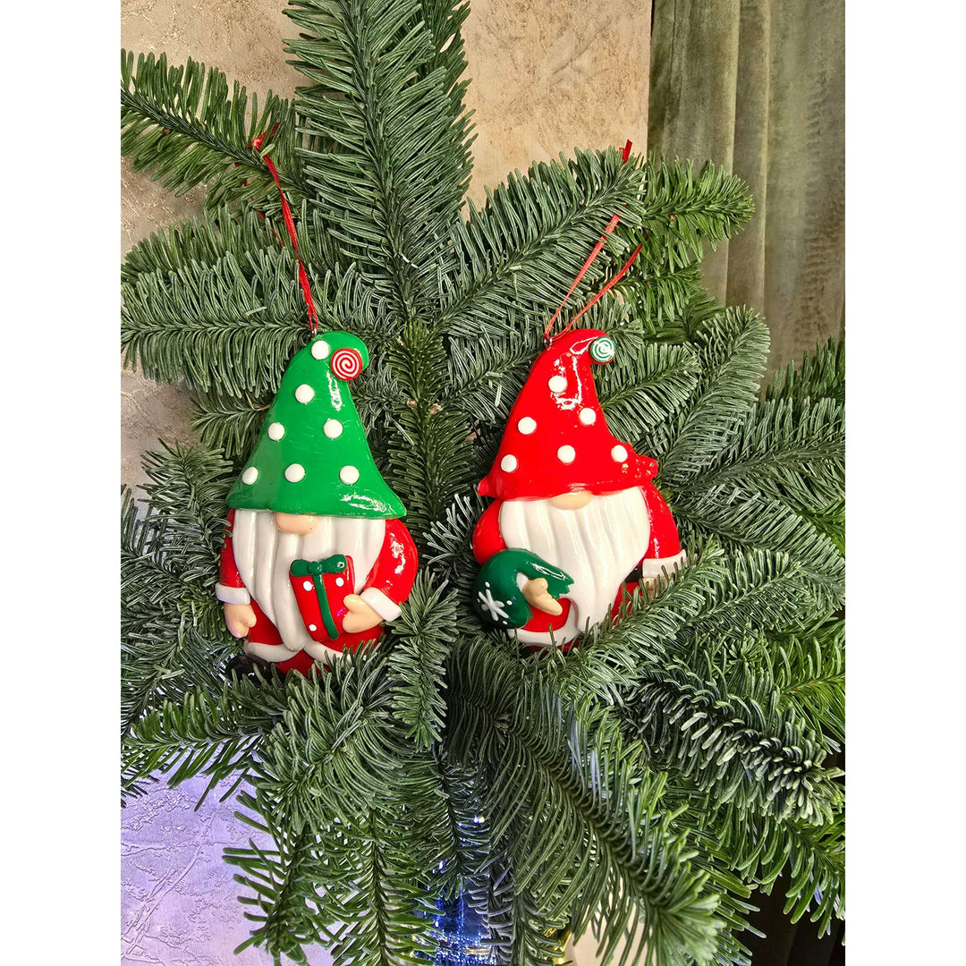 Christmas Ornament Glossy Gingerbread Santa with Bag. Wizardi Festive Decoration F07-N2-7-E2511B
