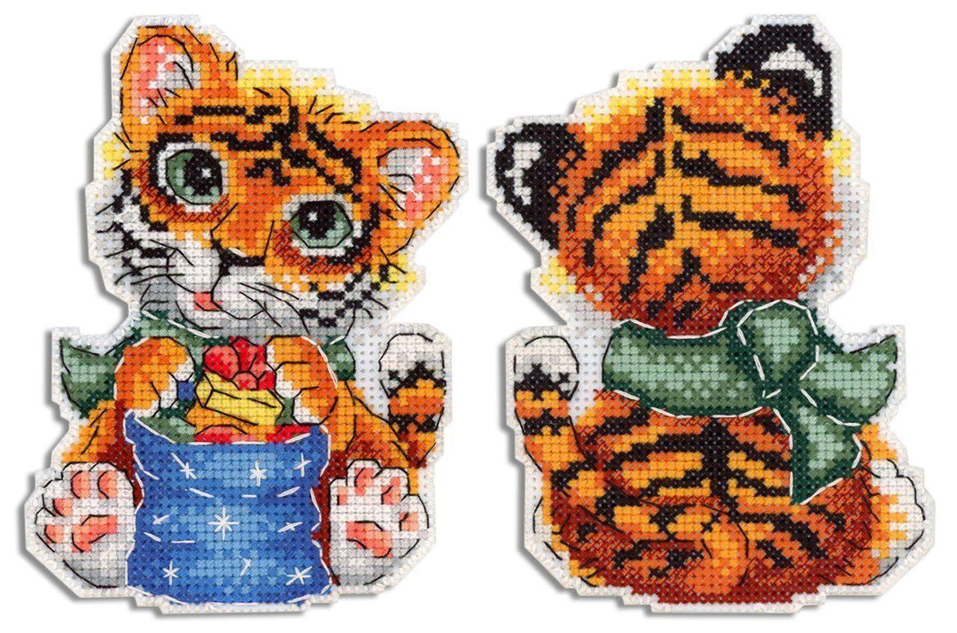 Christmas Tree Ornament. Baby Tiger P-588 Plastic Canvas Counted Cross Stitch Kit
