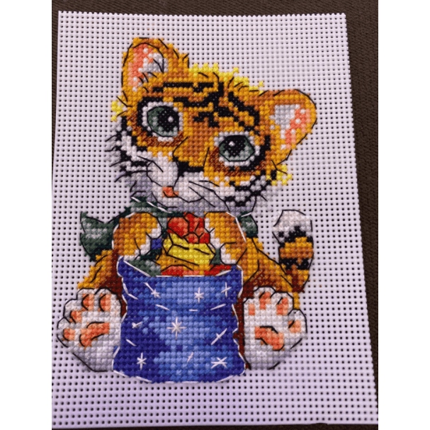 Christmas Tree Ornament. Baby Tiger P-588 Plastic Canvas Counted Cross Stitch Kit