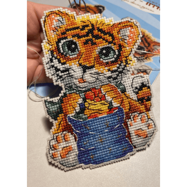 Christmas Tree Ornament. Baby Tiger P-588 Plastic Canvas Counted Cross Stitch Kit
