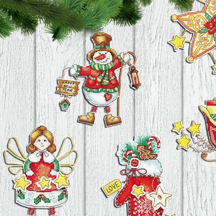 Christmas tree toy. Plastic Canvas Cross-stitch kit T-07C
