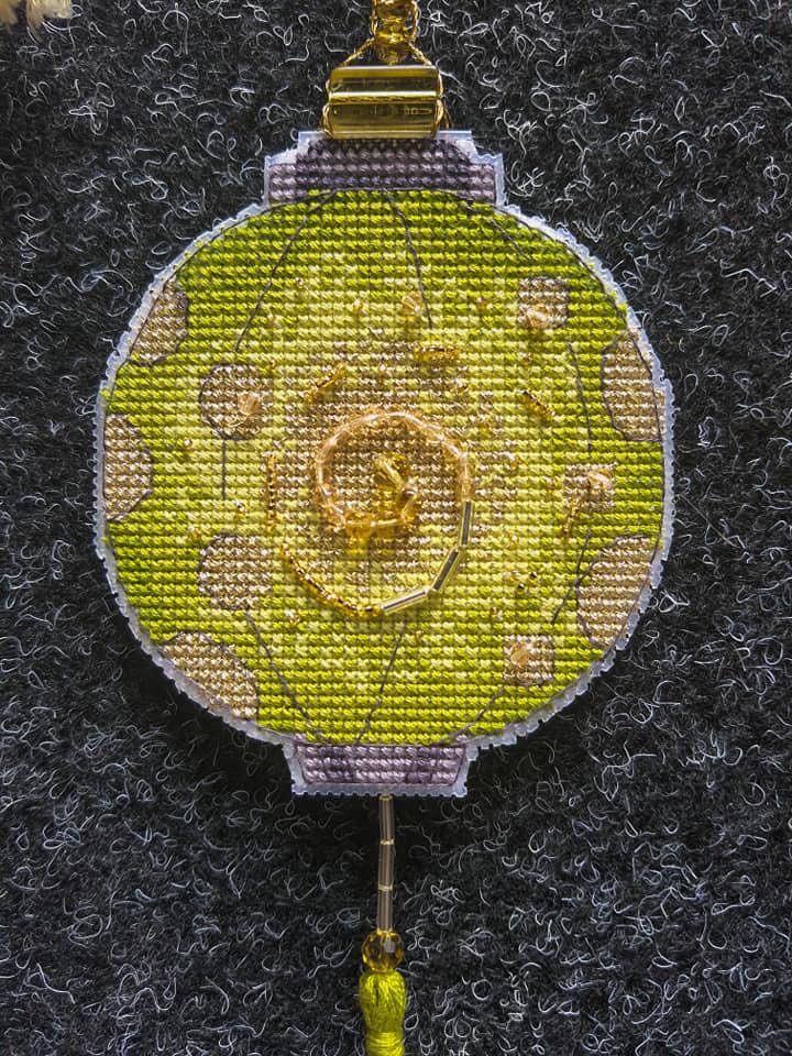 Christmas tree toy. Plastic Canvas Cross-stitch kit T-23C "Colorful lanterns"