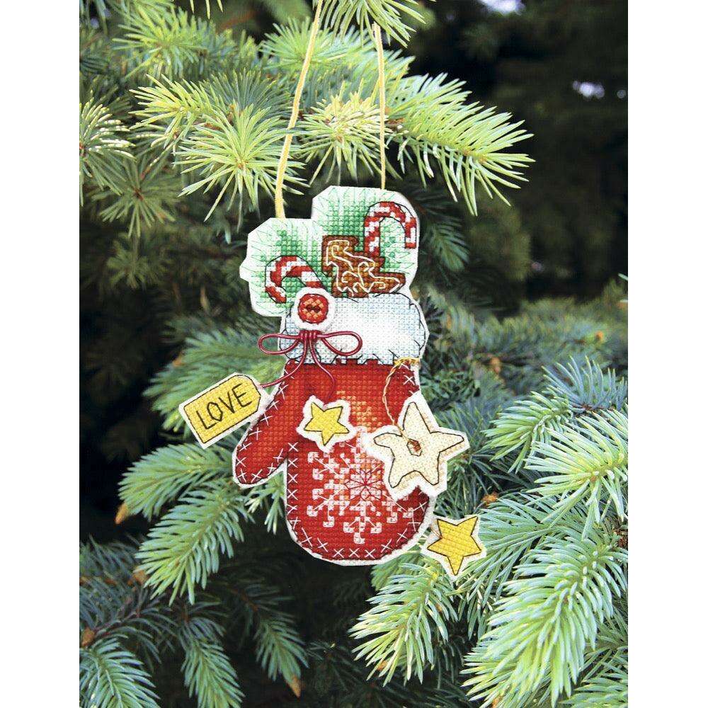 Christmas tree toy. Plastic Canvas Cross-stitch kit T-03C