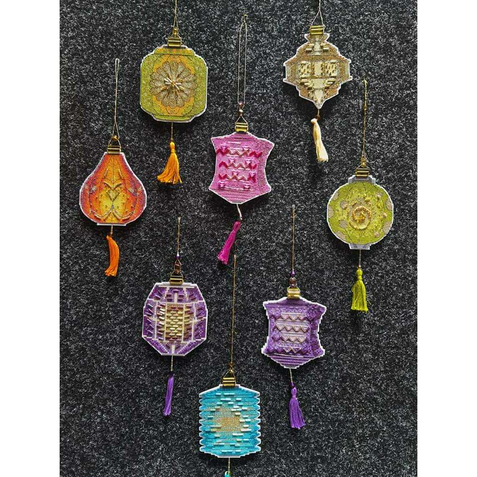 Christmas tree toy. Plastic Canvas Cross-stitch kit T-22C "Colorful lanterns"