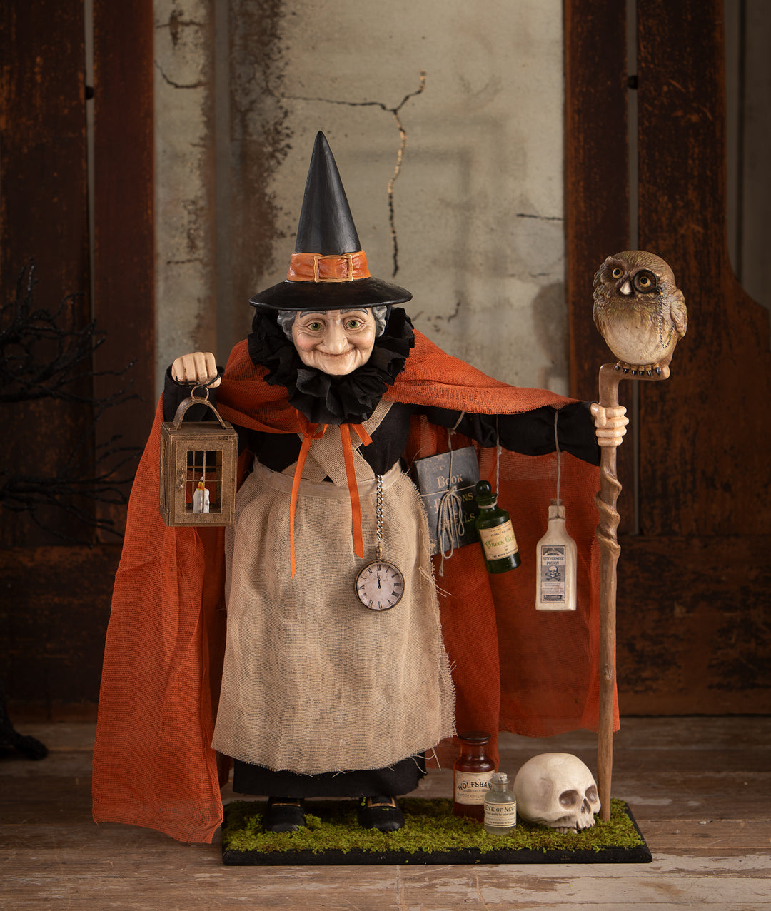 Potion Peddler Zelda Witch by Bethany Lowe Designs, halloween decor