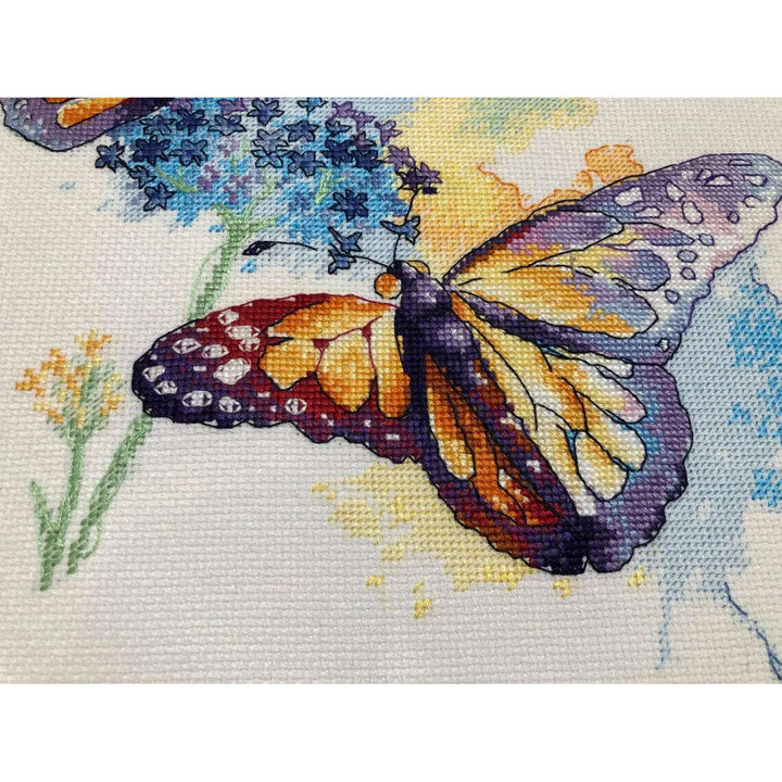 Colorful Flight R1941 Counted Cross Stitch Kit