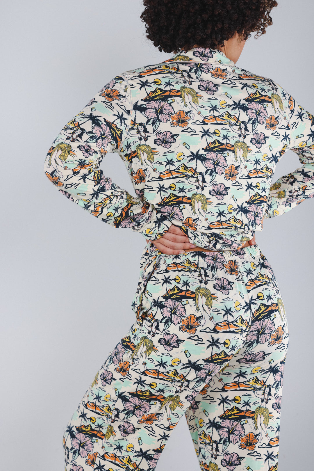 The Come Monday | Shinesty x Margaritaville® SleepDeep™ Women’s Long Sleeve Pajama Set