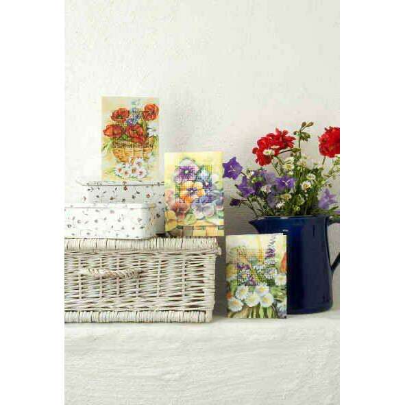 Complete cross stitch kit - greetings card "Wild flowers" 6212
