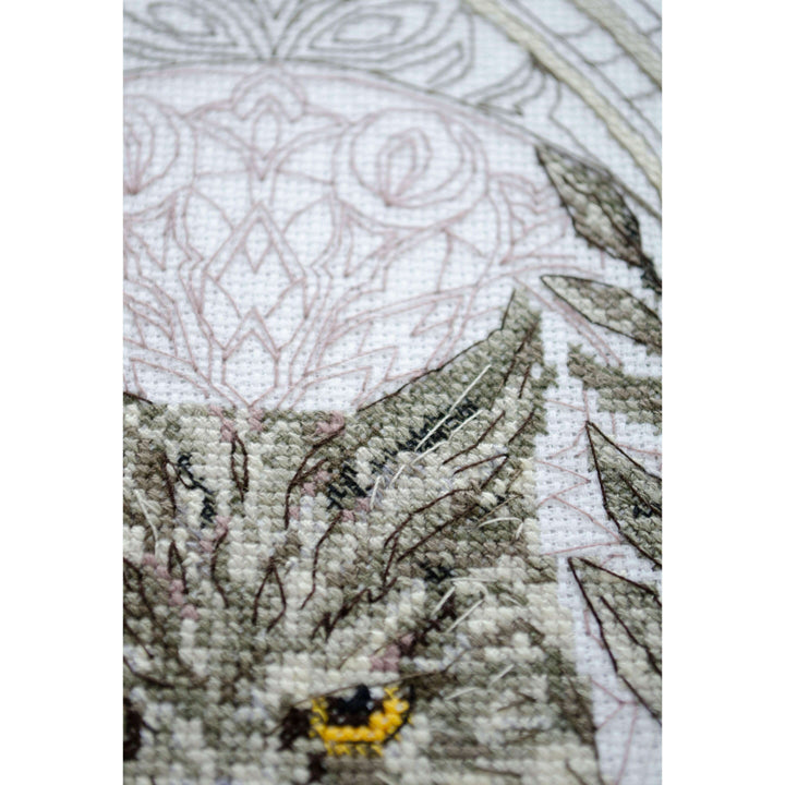 Counted Cross-stitch kit - A fairy tale for the night AH-251