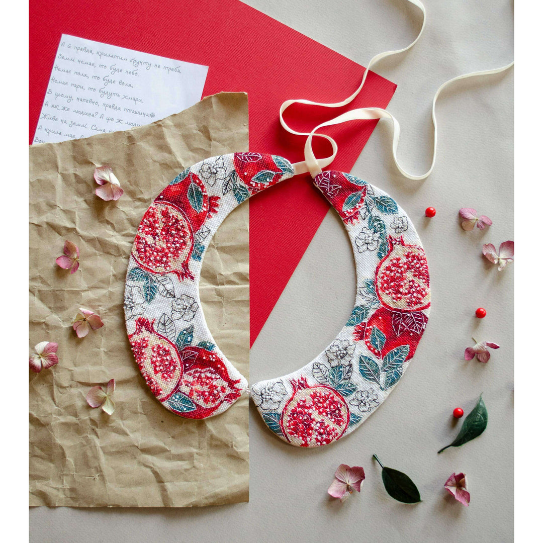 Counted Cross stitch kit - Collar Pomegranate Temptation AHC-002