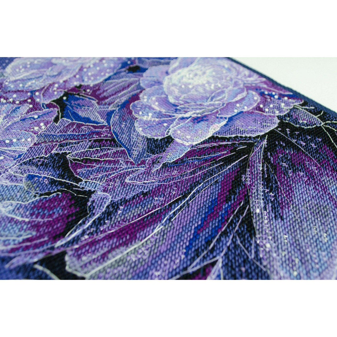 Counted Cross-stitch kit - Colors of the night AH-165