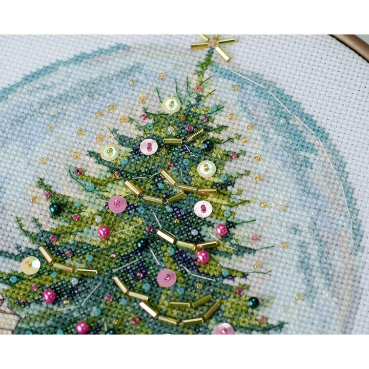 Counted Cross-stitch kit - Moment Before Christmas AH-255