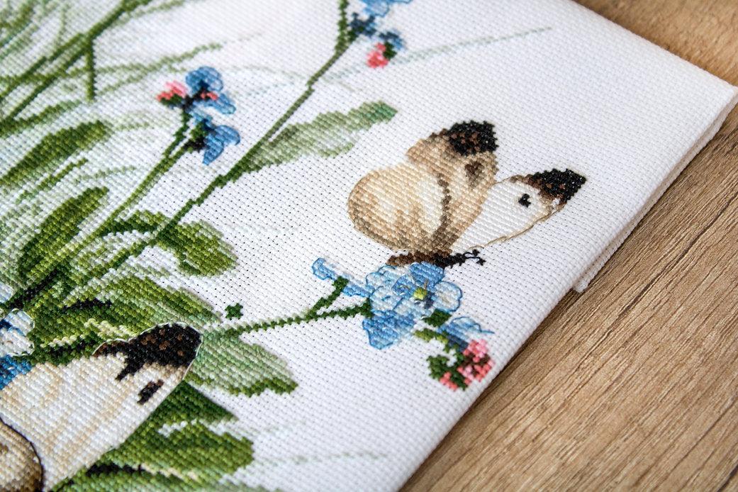 Counted Cross Stitch Kit Butterflies and bluebird flowers Leti939