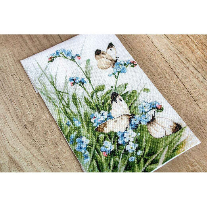 Counted Cross Stitch Kit Butterflies and bluebird flowers Leti939