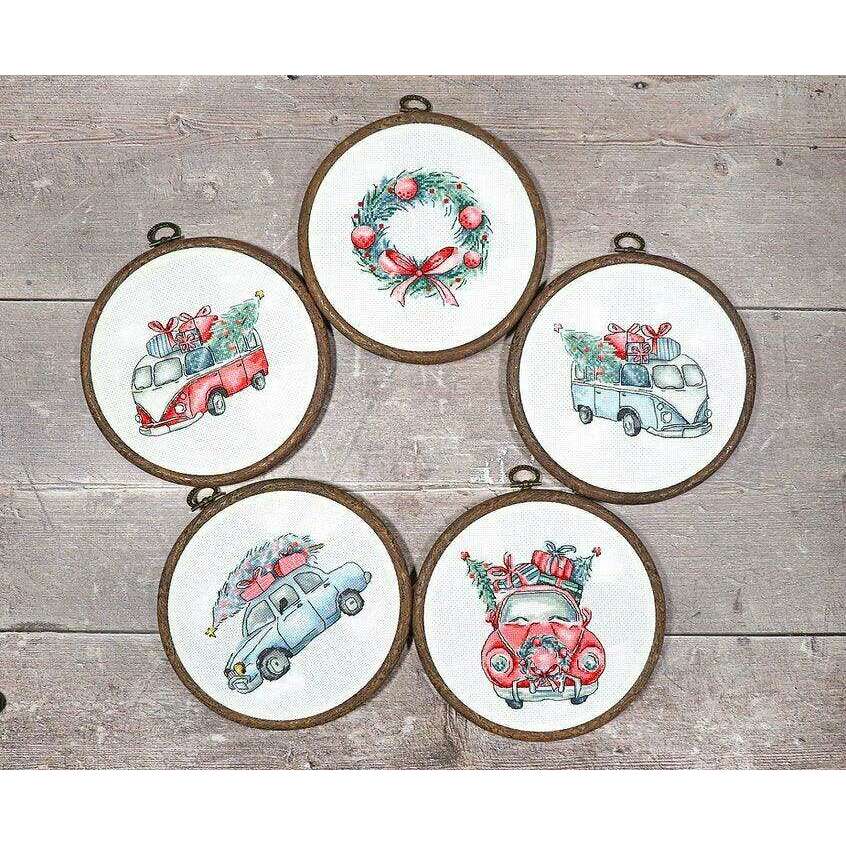 Counted Cross Stitch Kit Christmas Retro Cars / Kit of 5 Leti965