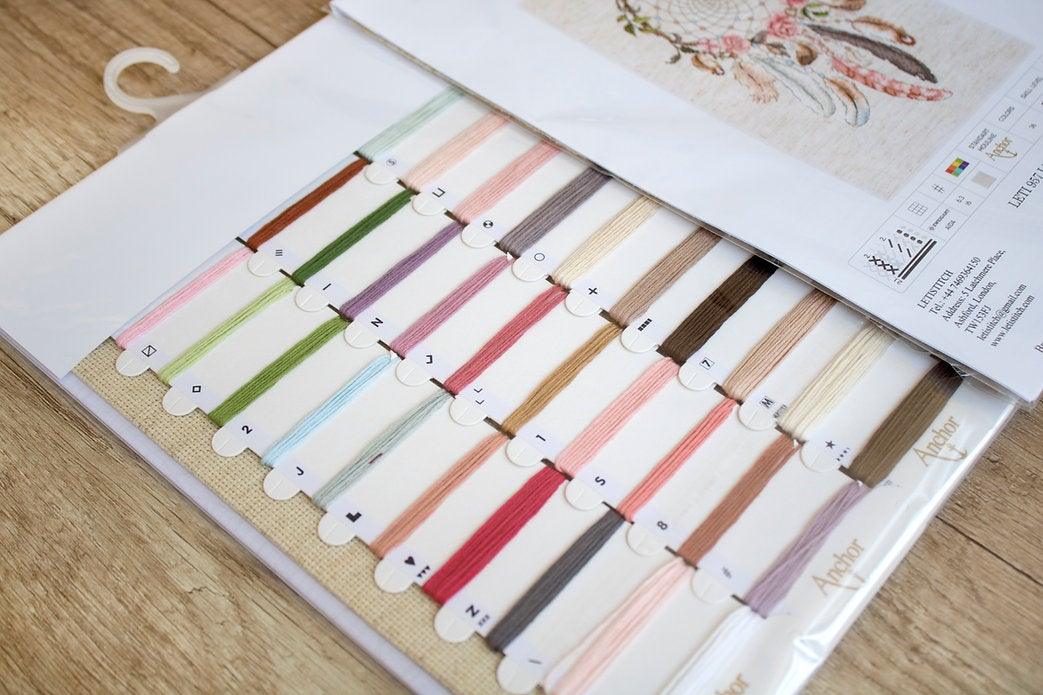 Counted Cross Stitch Kit Live your dreams Leti957