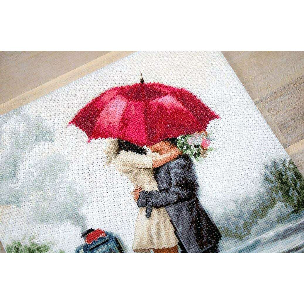 Couple on train station B2369L Counted Cross-Stitch Kit