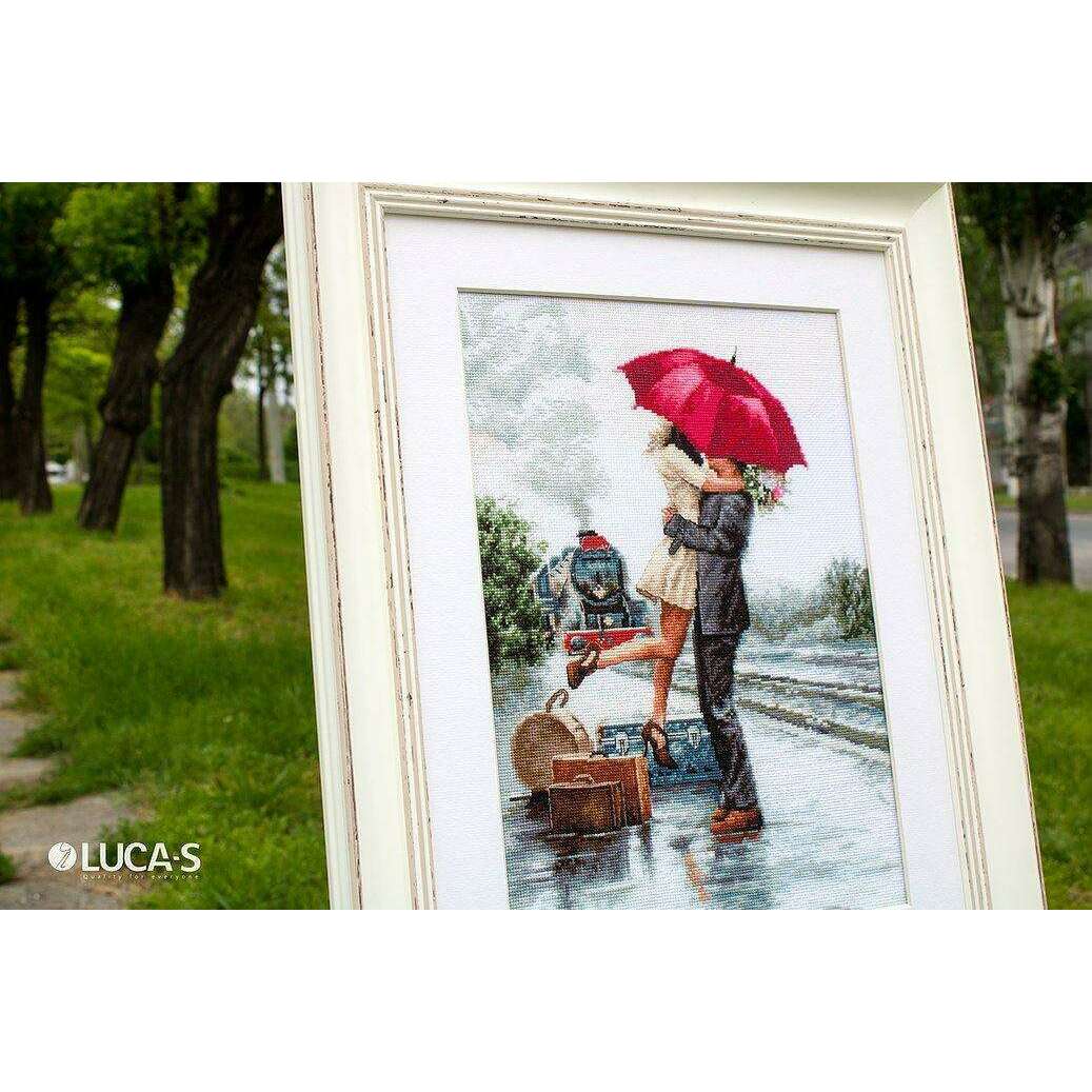 Couple on train station B2369L Counted Cross-Stitch Kit