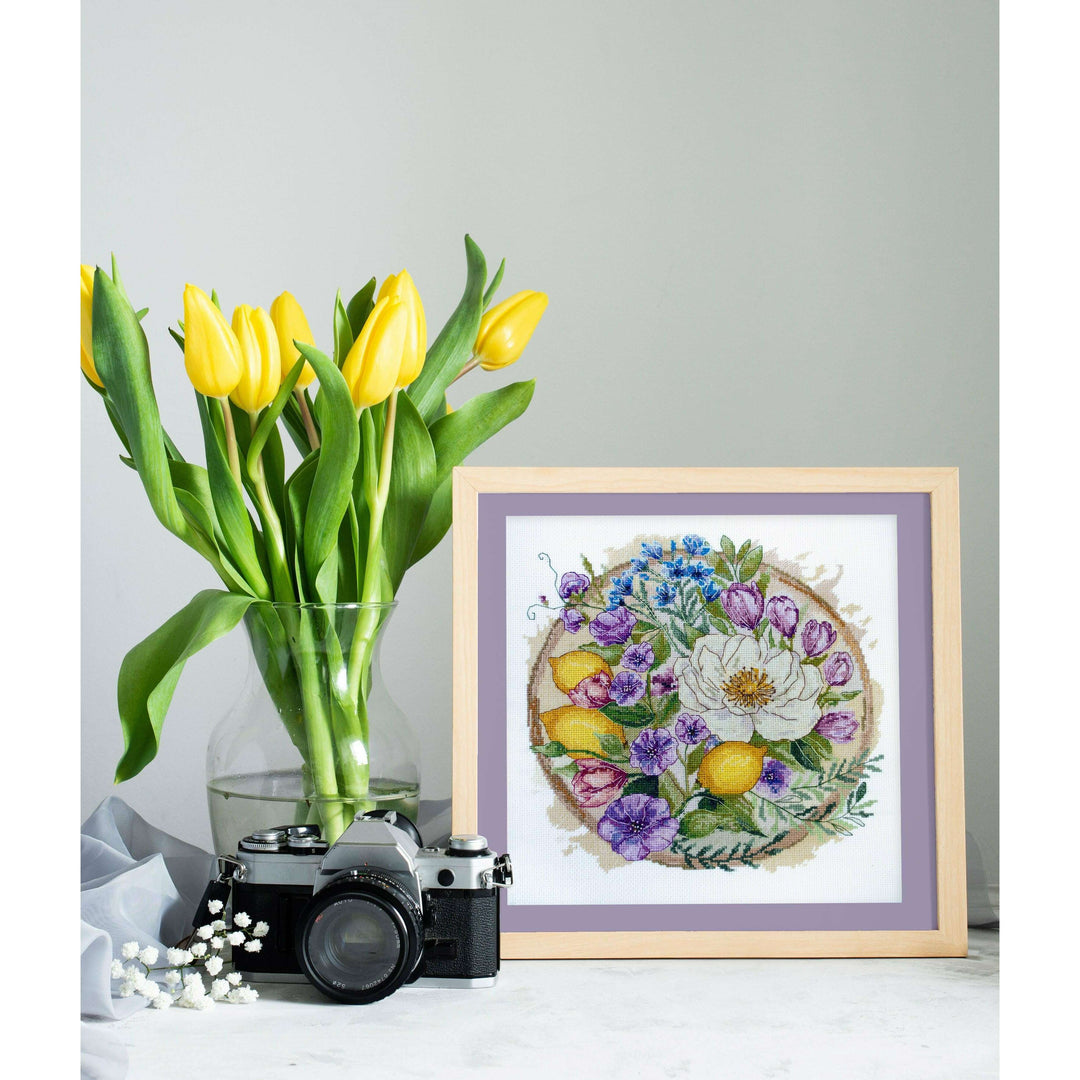 Cross-stitch kit - A floral moment AH-287