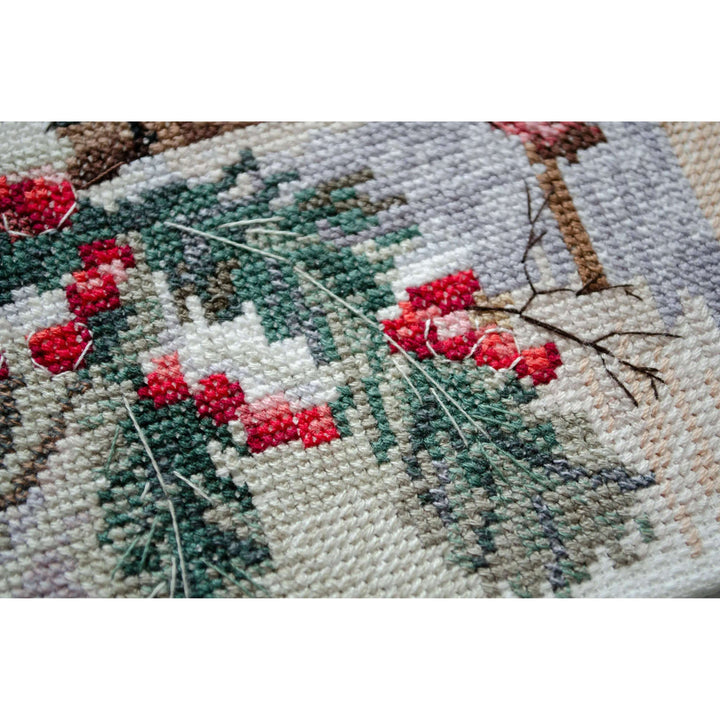 Cross-stitch kit - Chittering about winter AH-238
