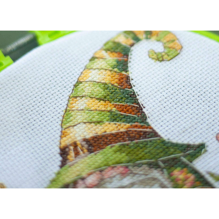 Cross-stitch kit - Florist AHM-088