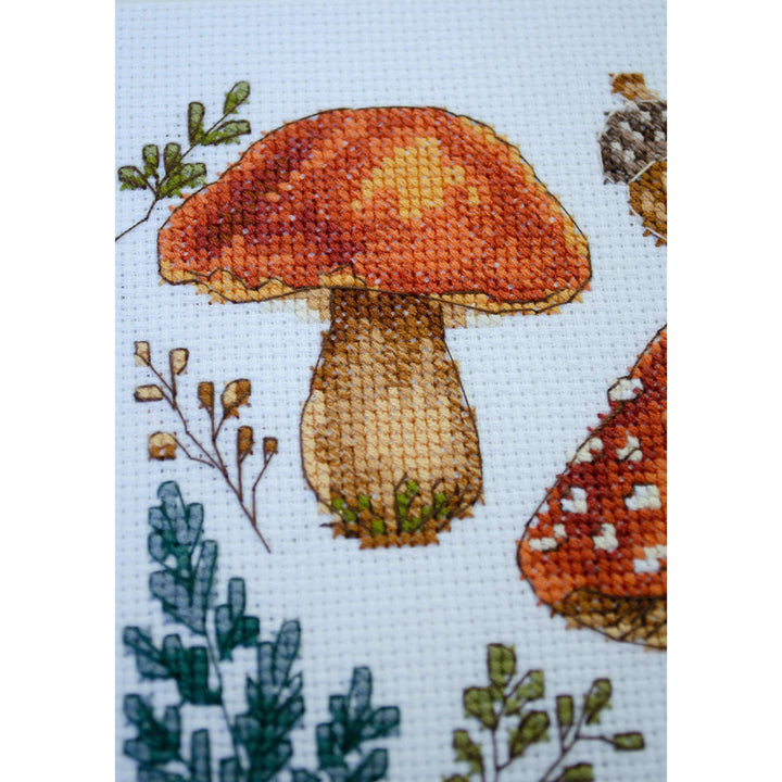 Cross-stitch kit - Forest collection AH-290