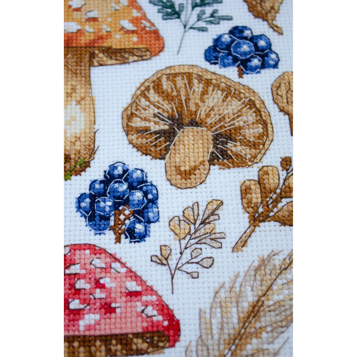 Cross-stitch kit - Forest collection AH-290
