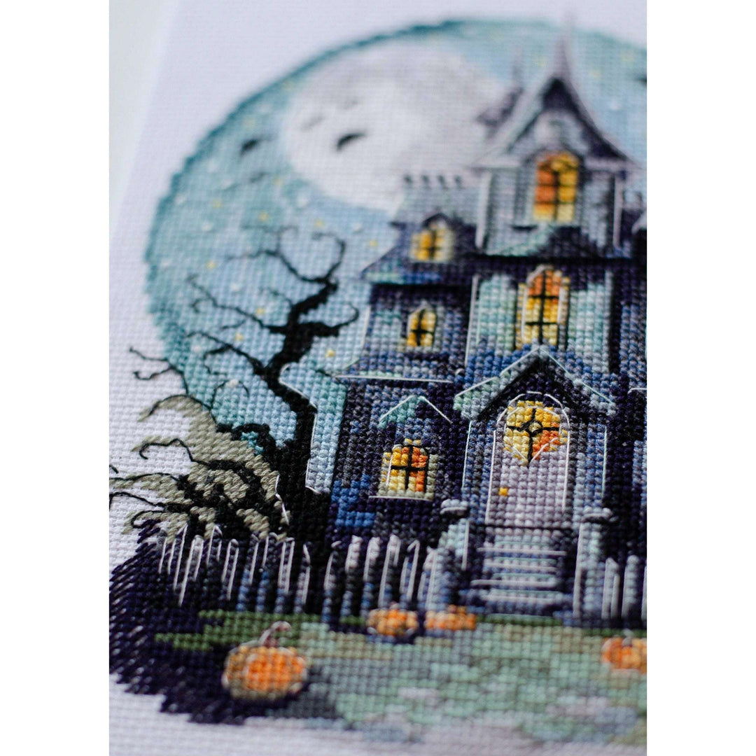 Cross-stitch kit - Haunted House AH-277