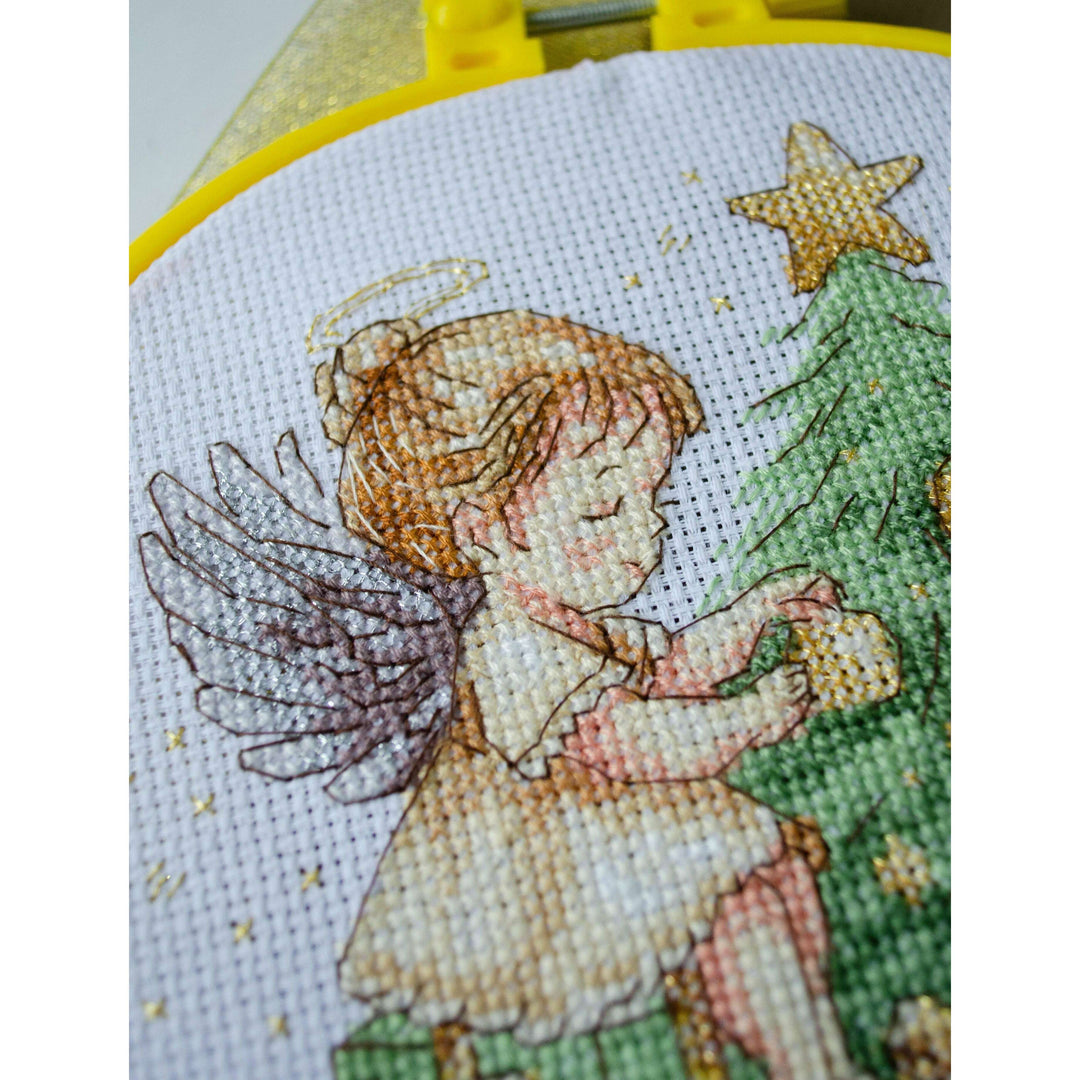 Cross-stitch kit - Little Christmas Angel AHM-091