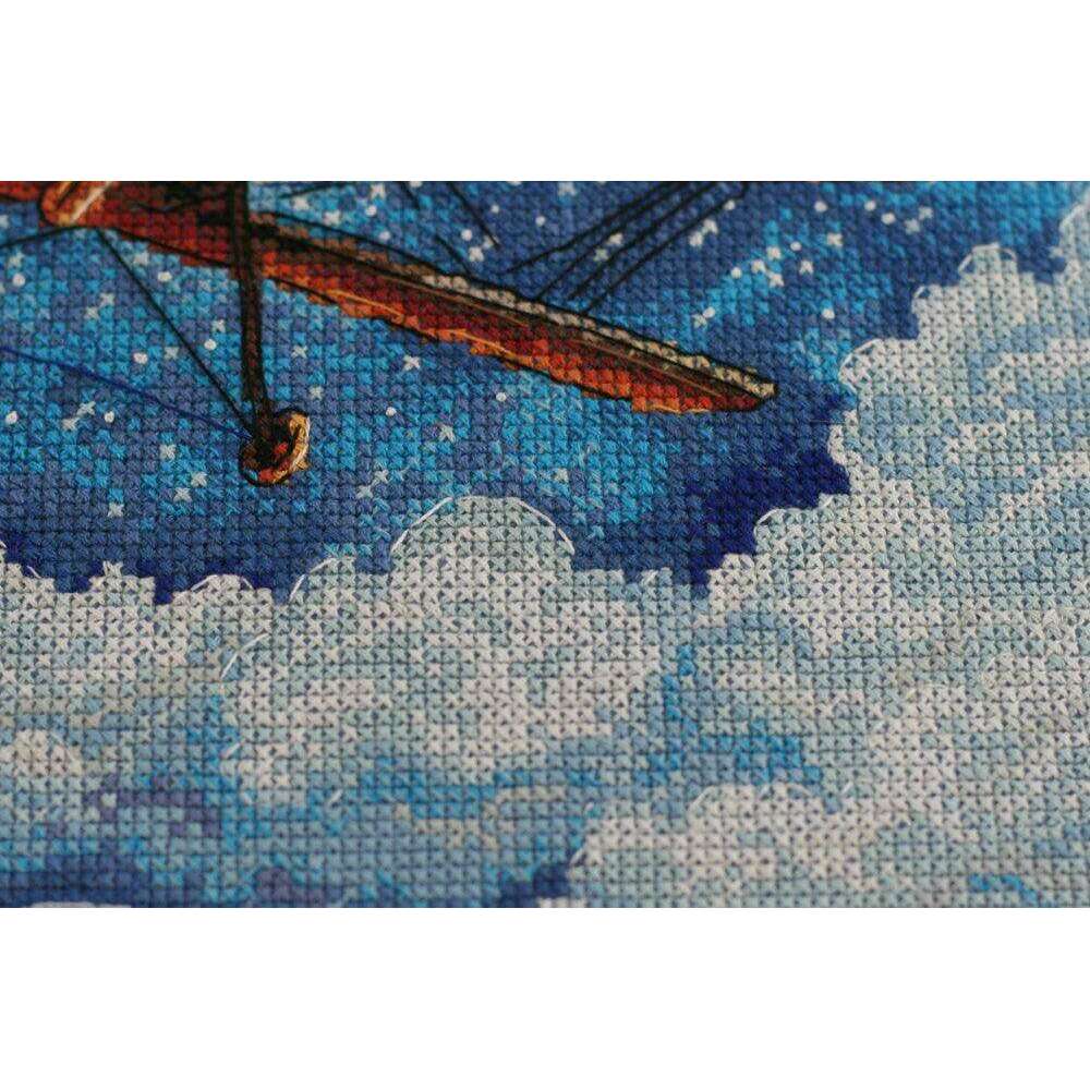 Cross-stitch kit Above the clouds AH-093
