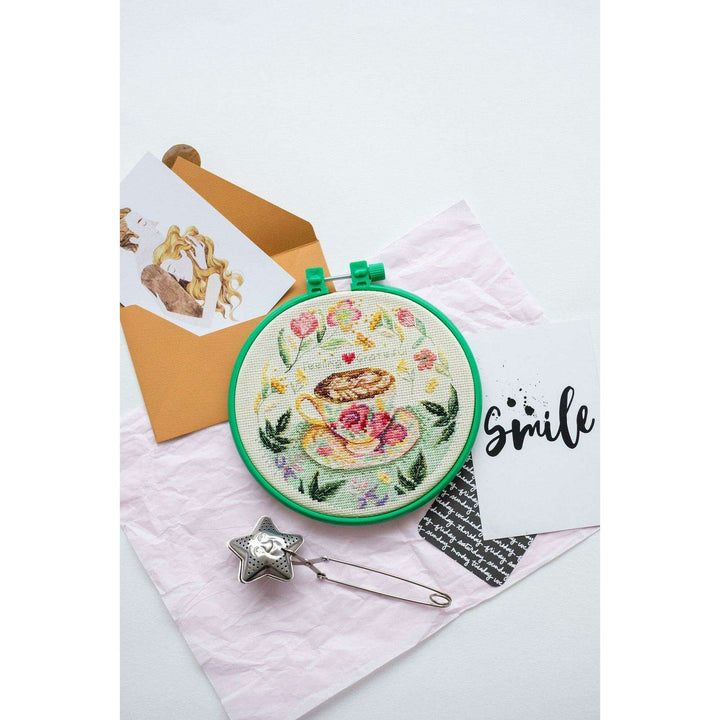 Cross-stitch kit Cup AHM-011
