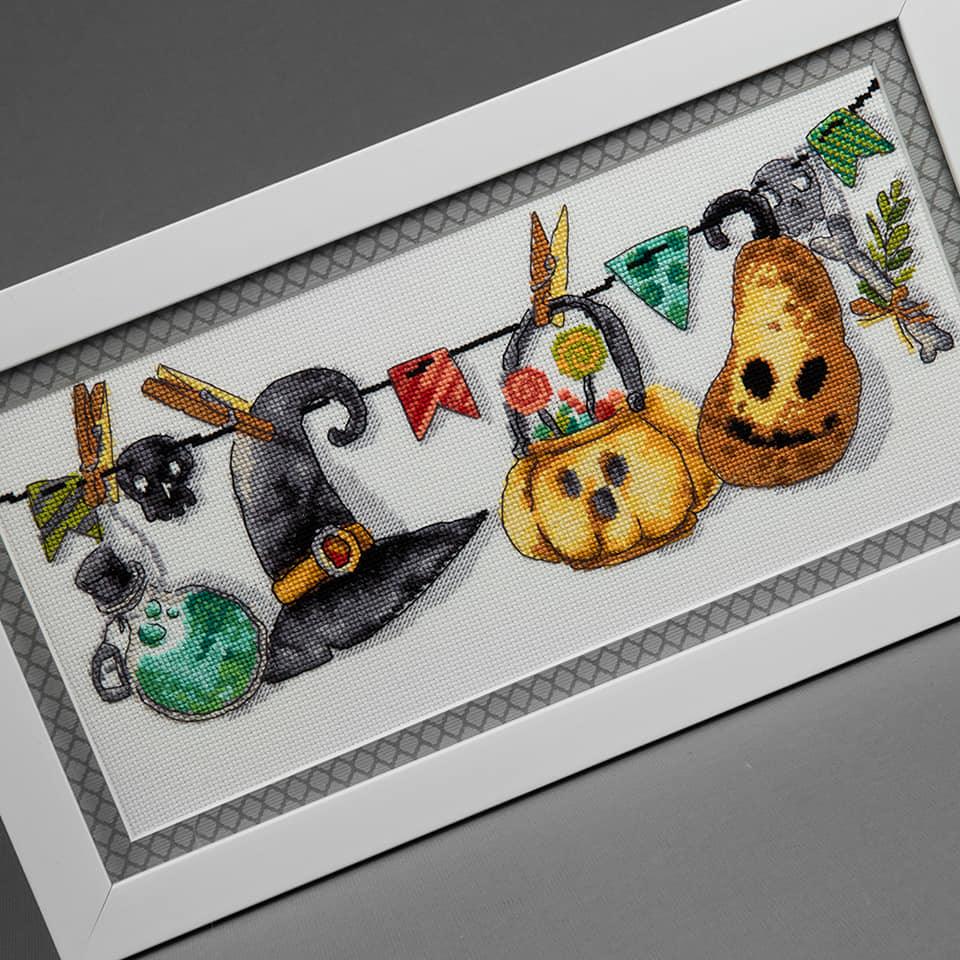 Cross-stitch kit M-447C "Halloween"
