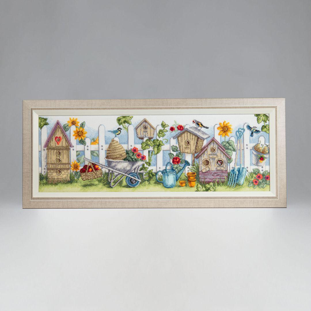 Cross-stitch kit M-451C "Bird yard"