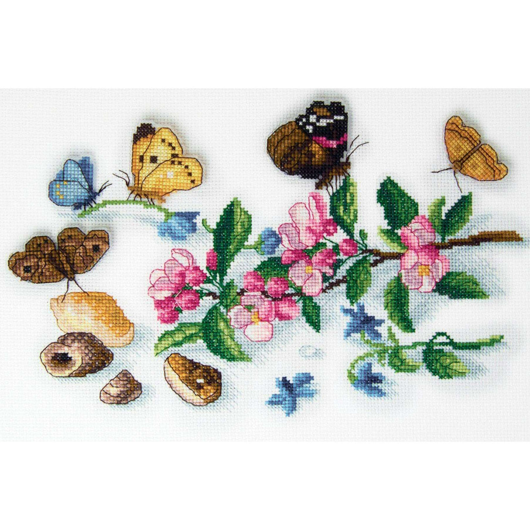 Cross-stitch kit M-453C Counted cross stitch kit series "Favorite garden"