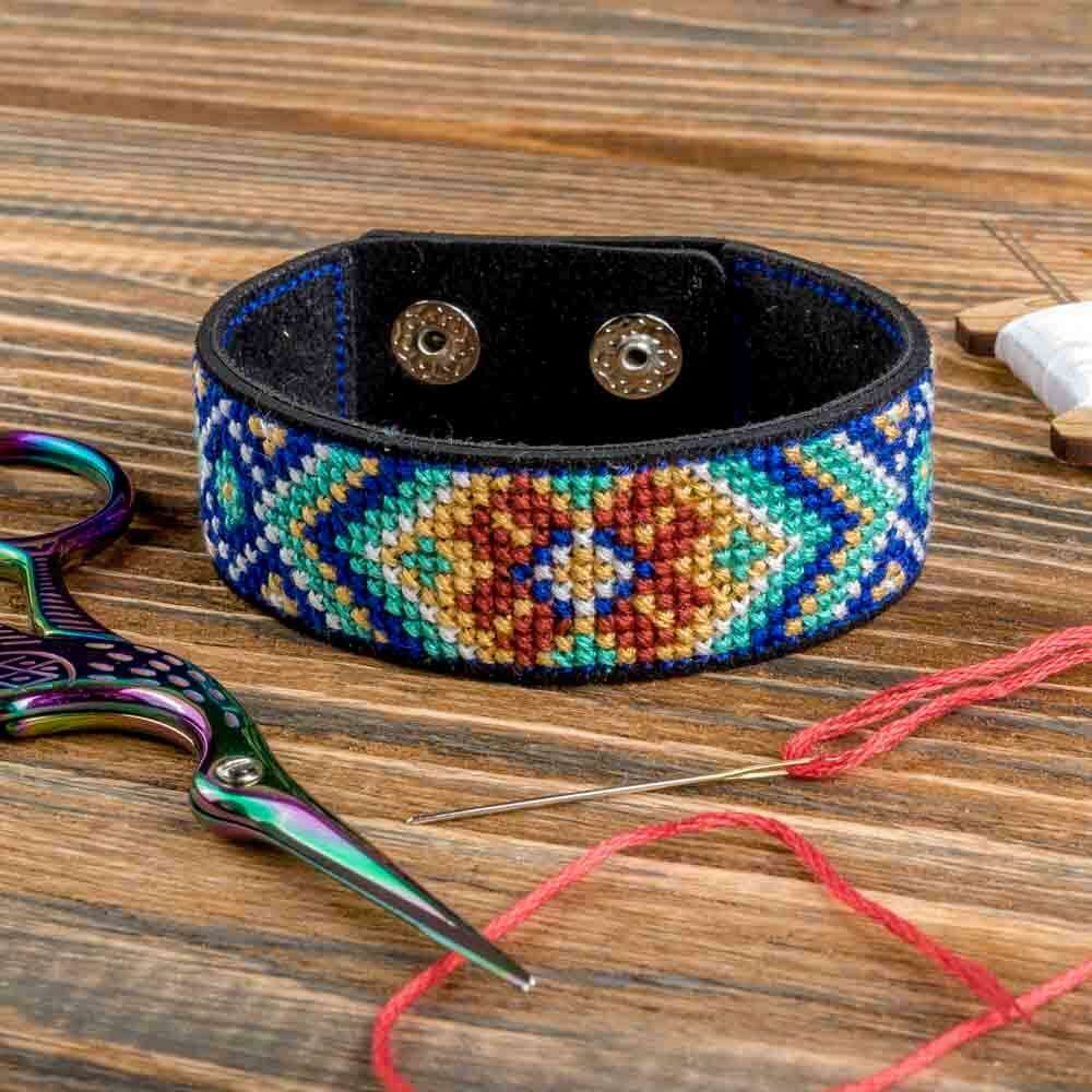 Cross-stitch kit on artificial leather FLHL-032