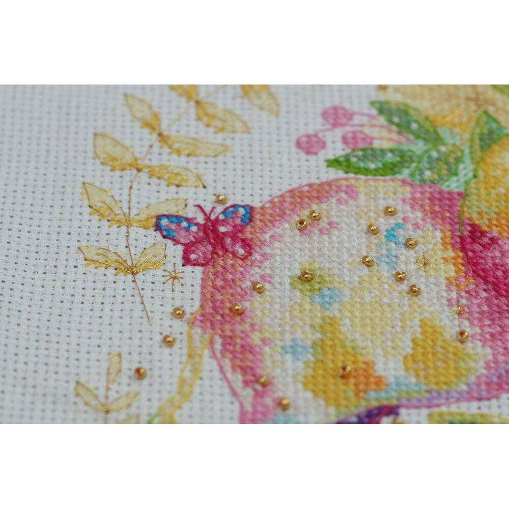 Cross-stitch kit Tender feelings AH-102