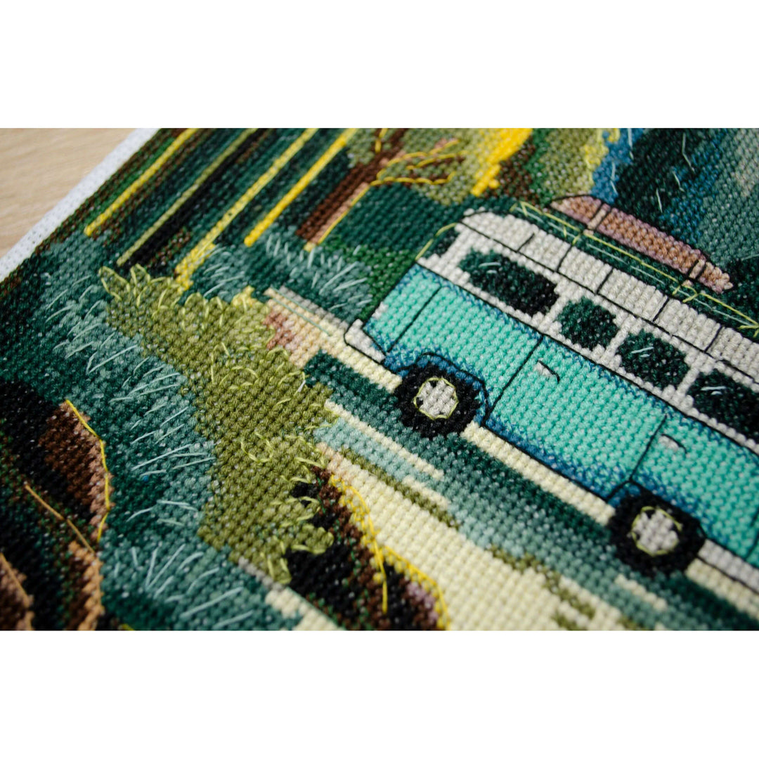 Cross-stitch kit Thirst for adventure AH-198
