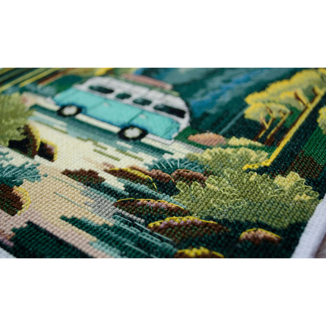 Cross-stitch kit Thirst for adventure AH-198