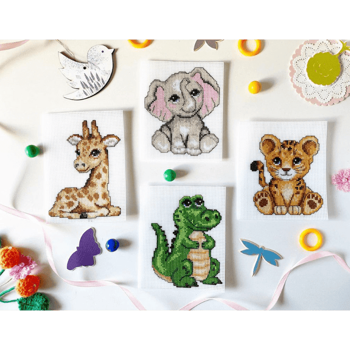 "Cute Animals" 121CS Counted Cross-Stitch Kit