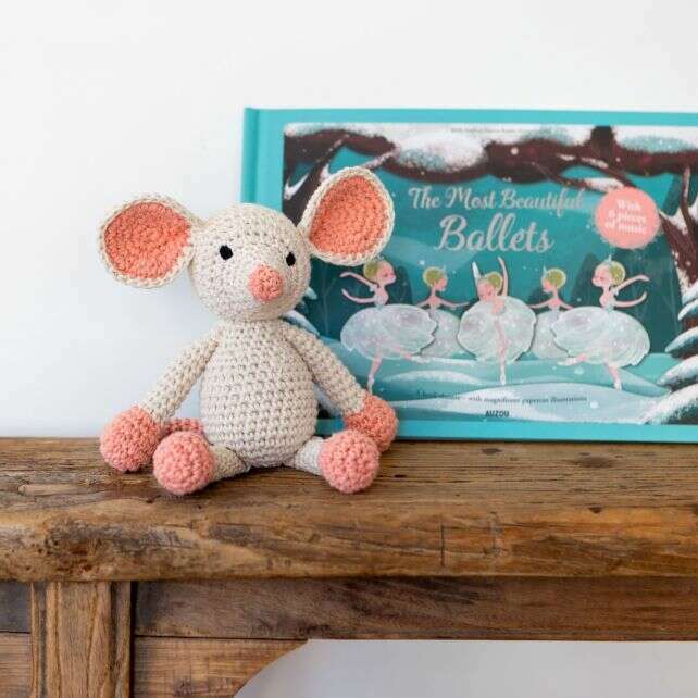 DIY Crochet Kit Monica Mouse PAK295