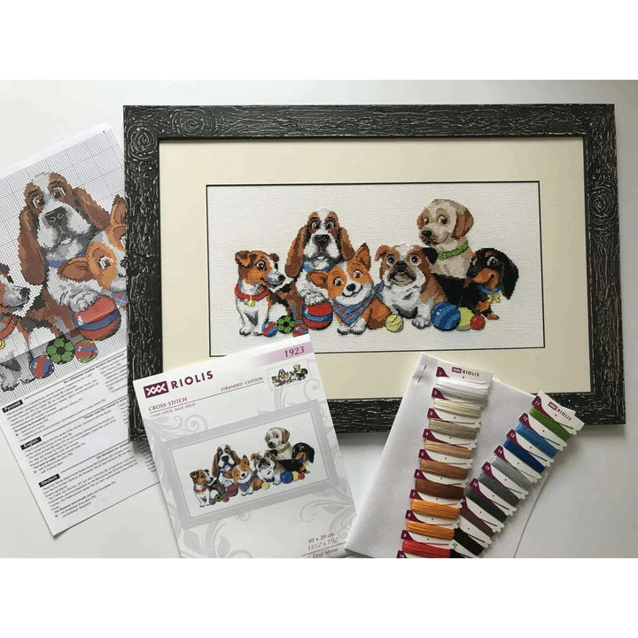 Dog Show R1923 Counted Cross Stitch Kit