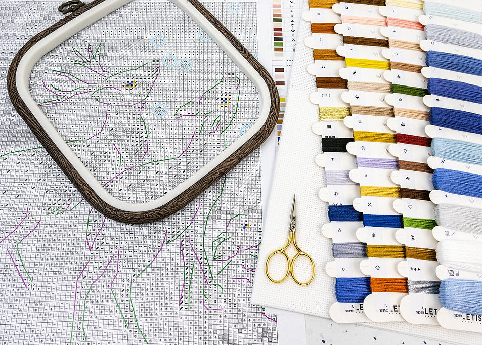 Angel in Wood L9921 Counted Cross Stitch Kit