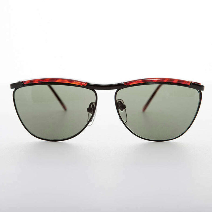 Elegant Sunglass with Rare Brow Bar Design - Fletcher